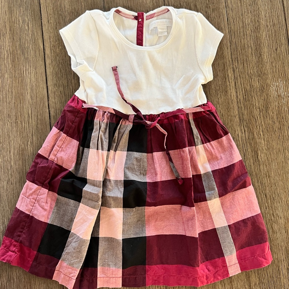 Burberry dress 2Y